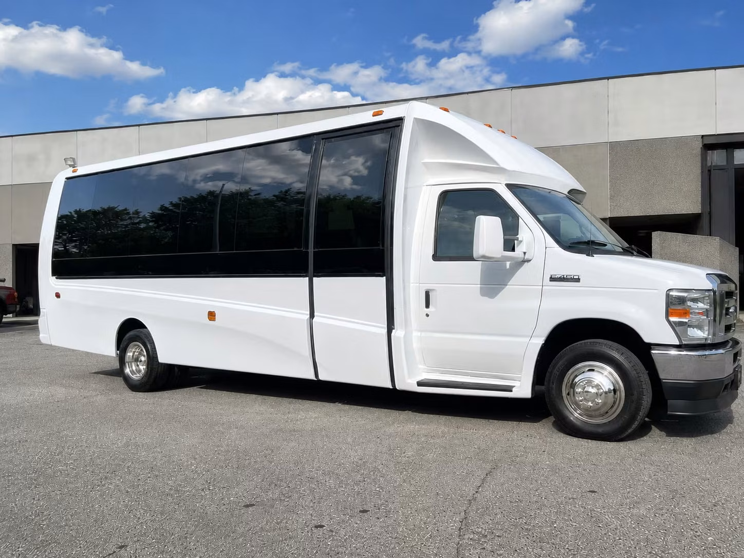 15 passenger minibus
