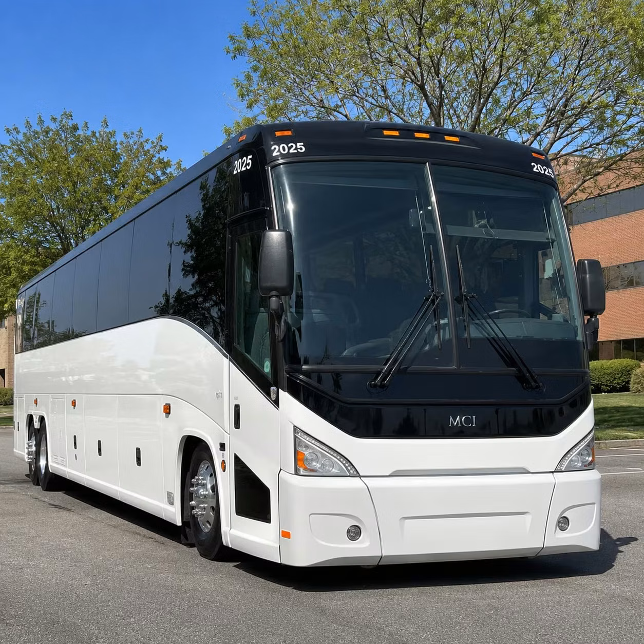gilbertcharterbus com can get your group to footprint center for any show in phoenix